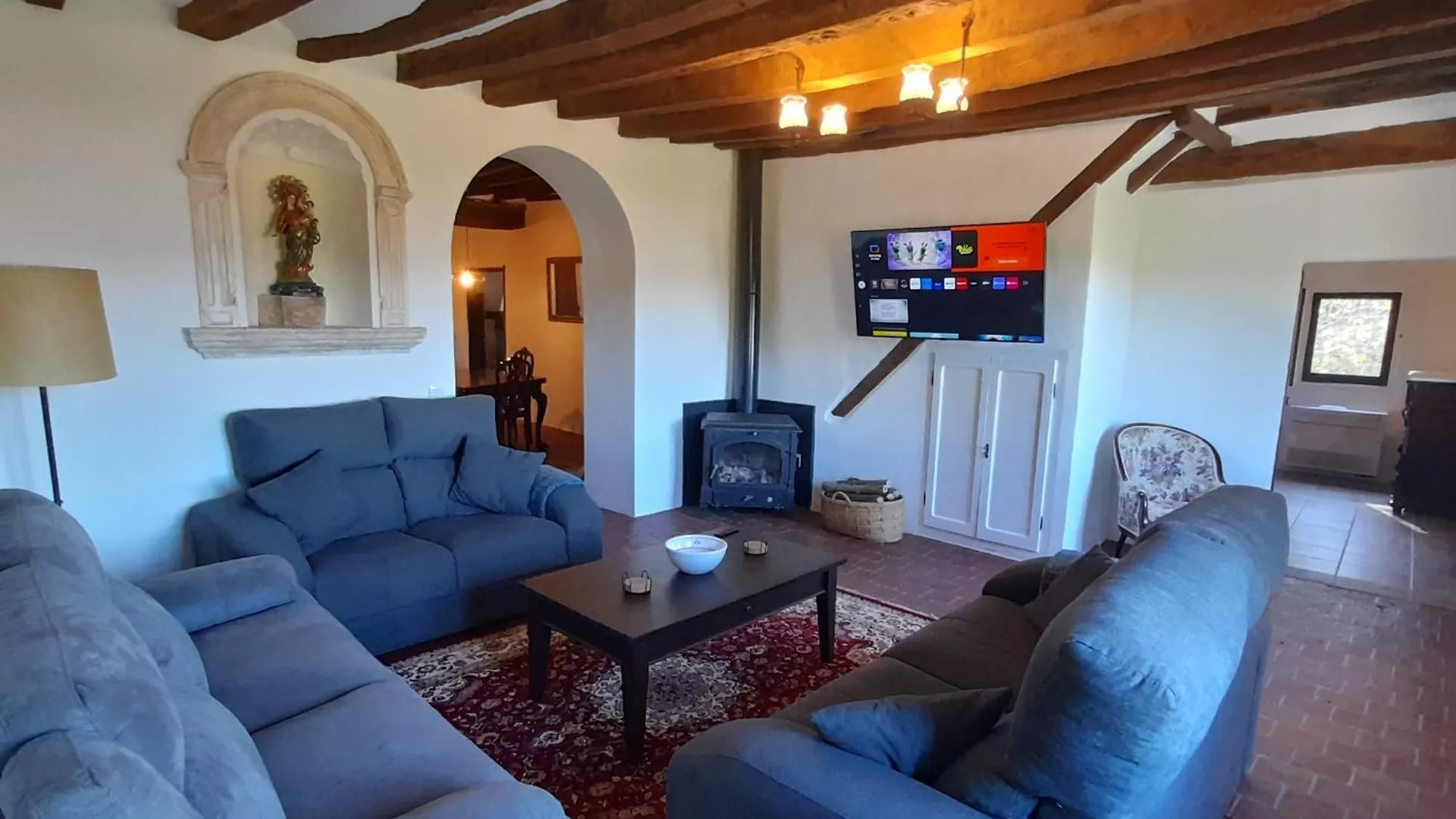 Villa Mas Puig De Baix With Private Pool And Gardens Olot